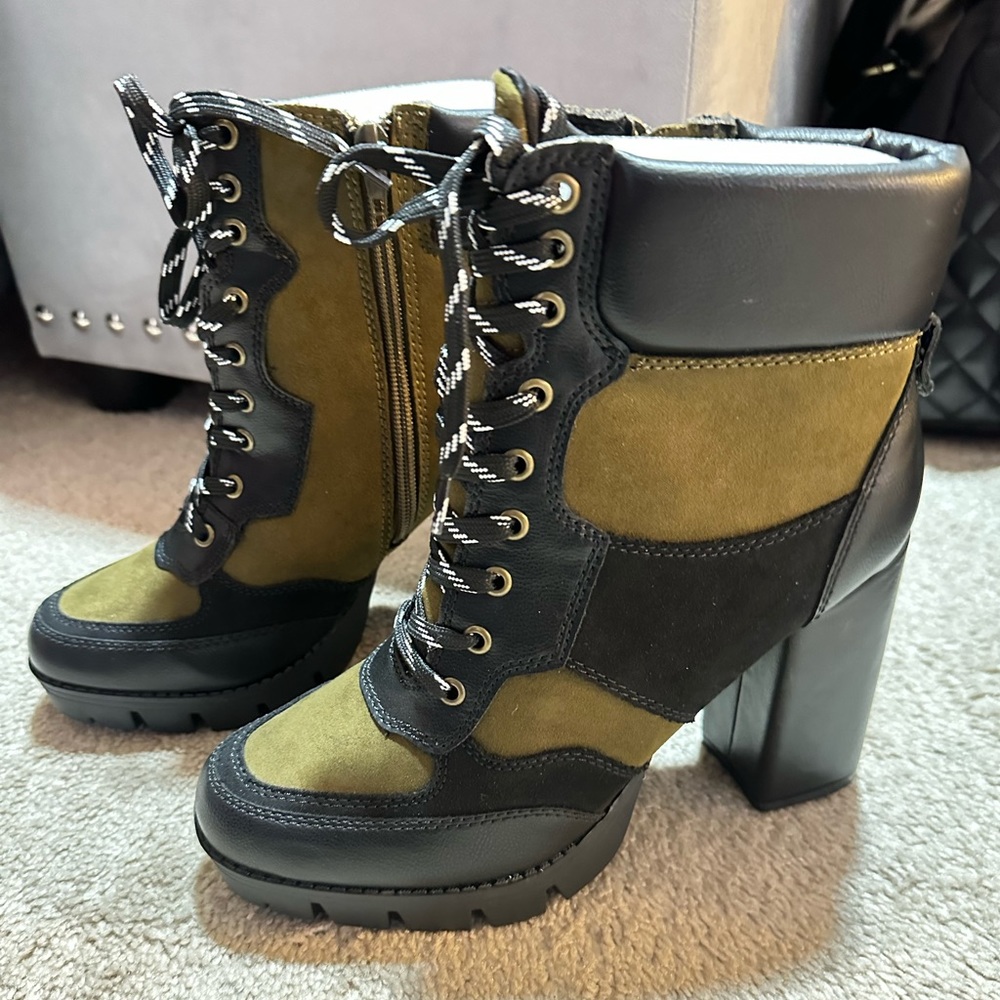 NEW - Olive Green and Black Platform Boots - Size 9